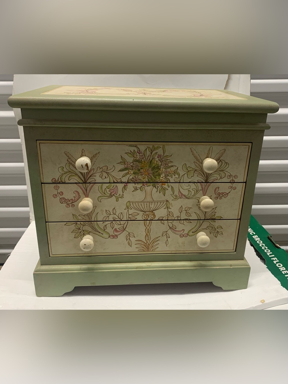 Hand-Painted Floral Accent Wall Decor in Sage Green and Cream